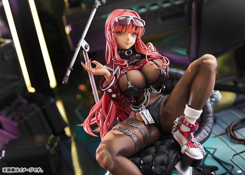 勝利の女神:NIKKE ボリューム 1/7 完成品フィギュア