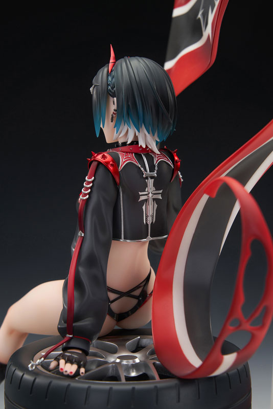 アズールレーン ウルリッヒ・フォン・フッテン 孤高のイグニッションタイムVer. 1/7 完成品フィギュア