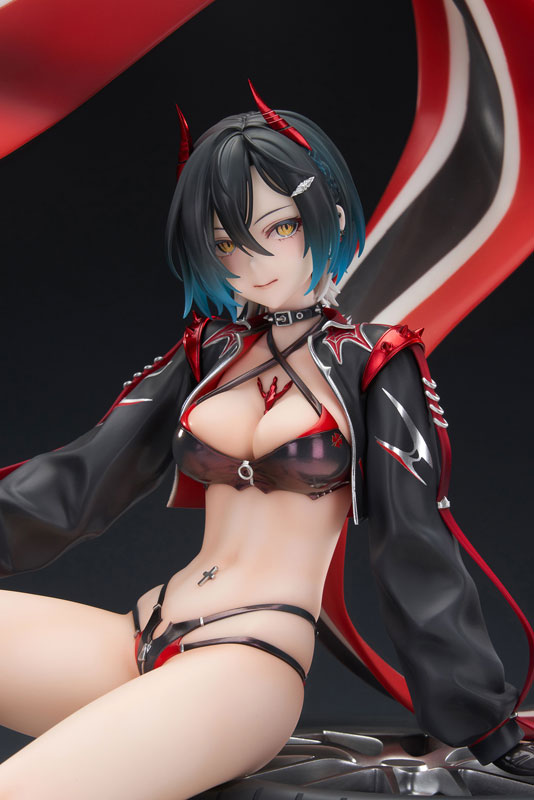 アズールレーン ウルリッヒ・フォン・フッテン 孤高のイグニッションタイムVer. 1/7 完成品フィギュア