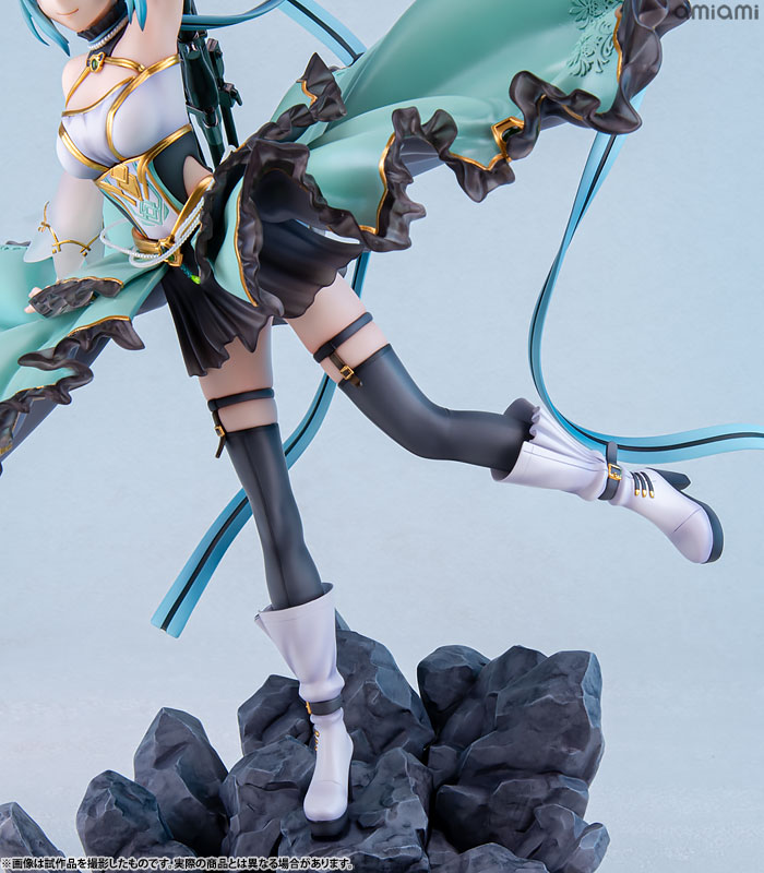 ソードアート・オンライン シノン -Crystal Dress Ver.- 1/7 完成品フィギュア