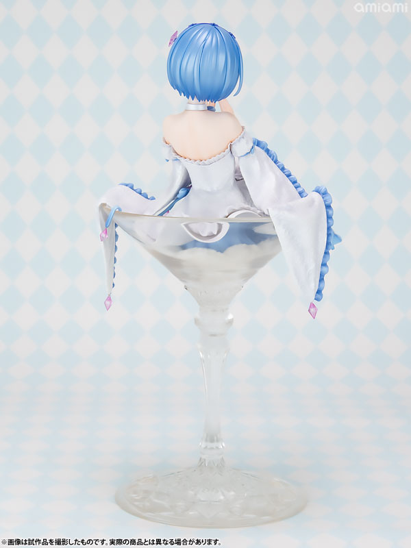 PRISMA WING Re:ゼロから始める異世界生活 レム グラス エディション 1/7 完成品フィギュア