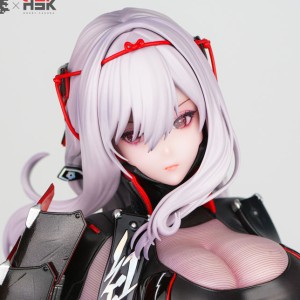 勝利の女神：NIKKE 紅蓮：ブラックシャドウ 1/4 完成品フィギュア