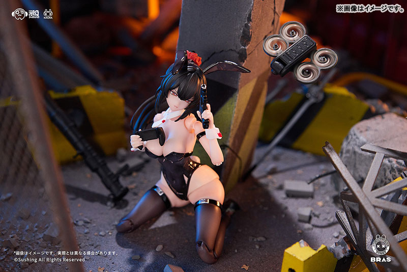 BUNNY RAPID ACTION SQUAD Attacker・ルナ 1/12 可動フィギュア