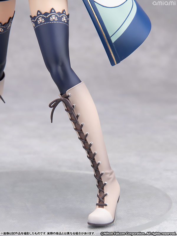 軌跡シリーズ ラウラ・S・アルゼイド 1/8 完成品フィギュア